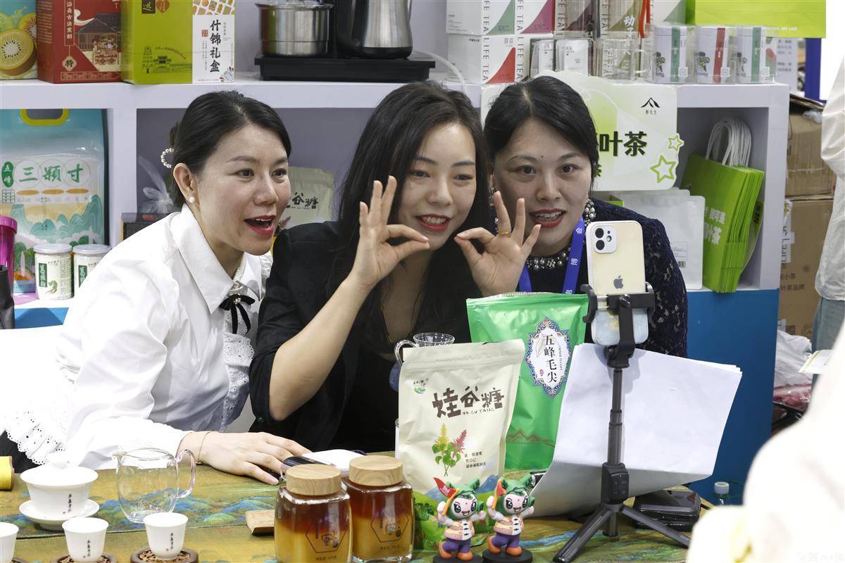 奔驰在线亚洲第一品牌